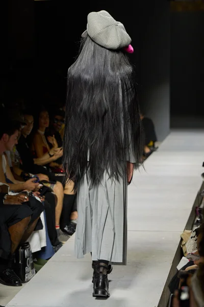 Look 69